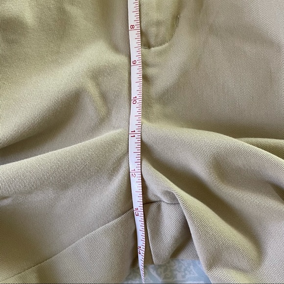 ‼️Sold‼️Dockers Beige Khakis Pants - Picture 11 of 15